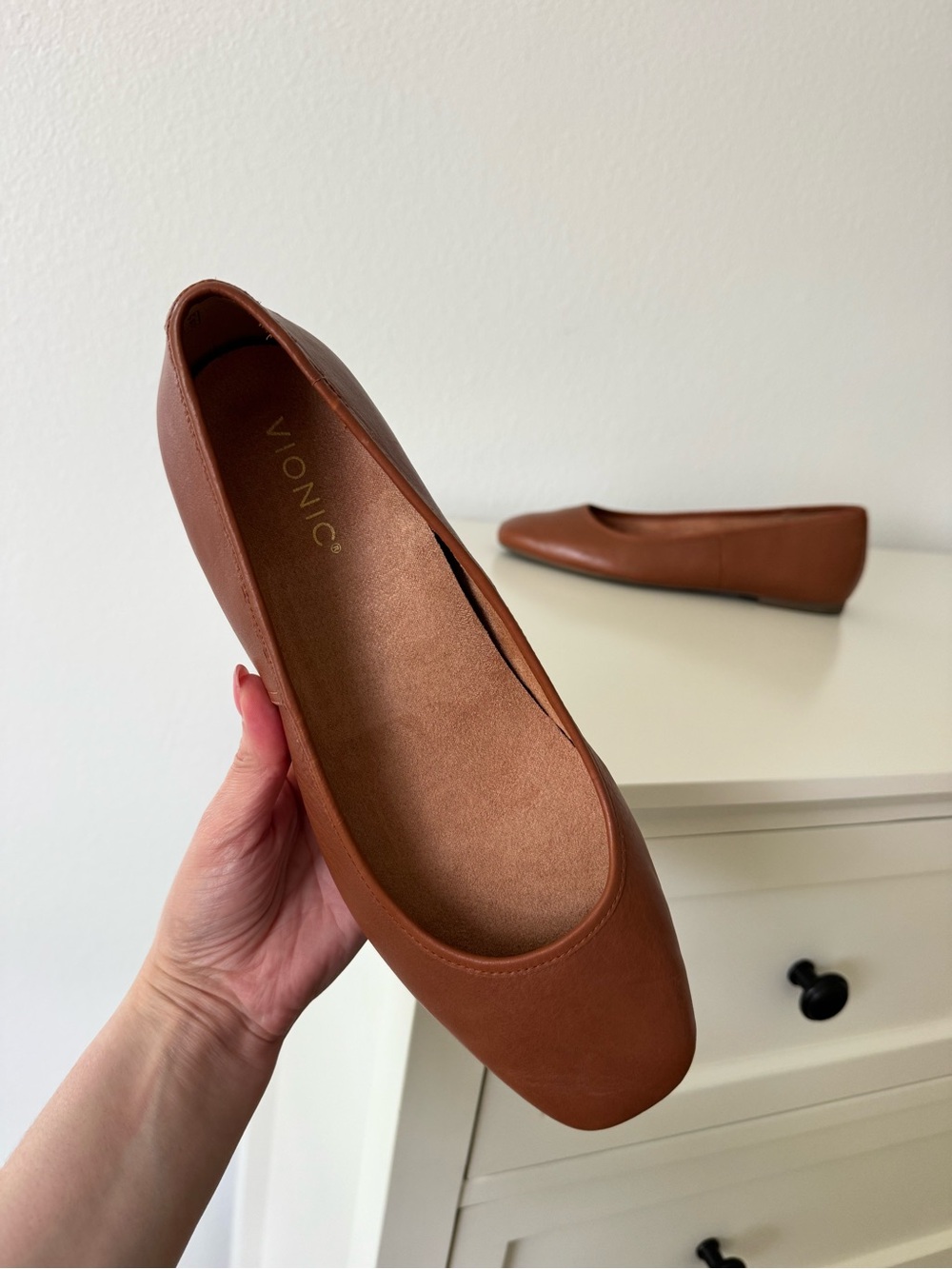 Vionic Orinda Brown Leather Square-Toe Ballet Flat 11 Wide
